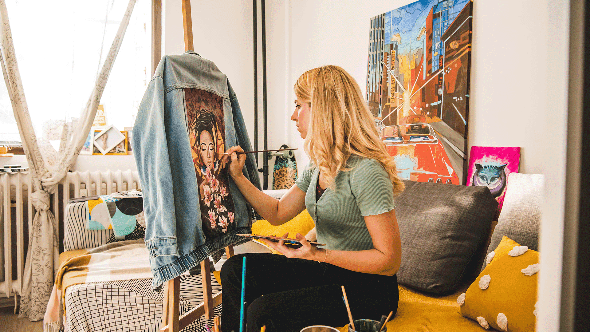 AholdDelhaize_Careers_Mega Image_Irina Pietroc_IT-Tech_painting_her_denim_jacket (1).png